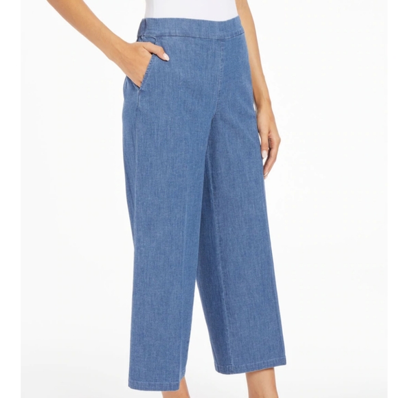 Kasper Denim Light Wash Capri Ankle Pull on Pants Blue Woman 2X 3X - Picture 2 of 6